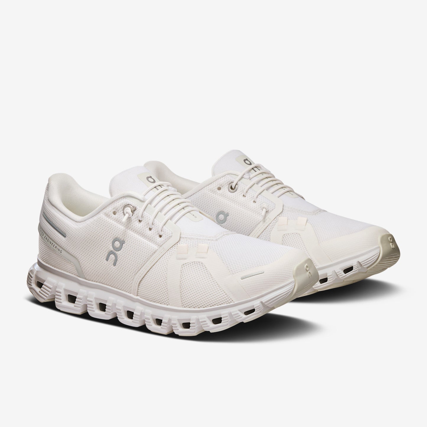 On Cloud 6 Women's Shoes Color: White/White Style: 3WF10061200