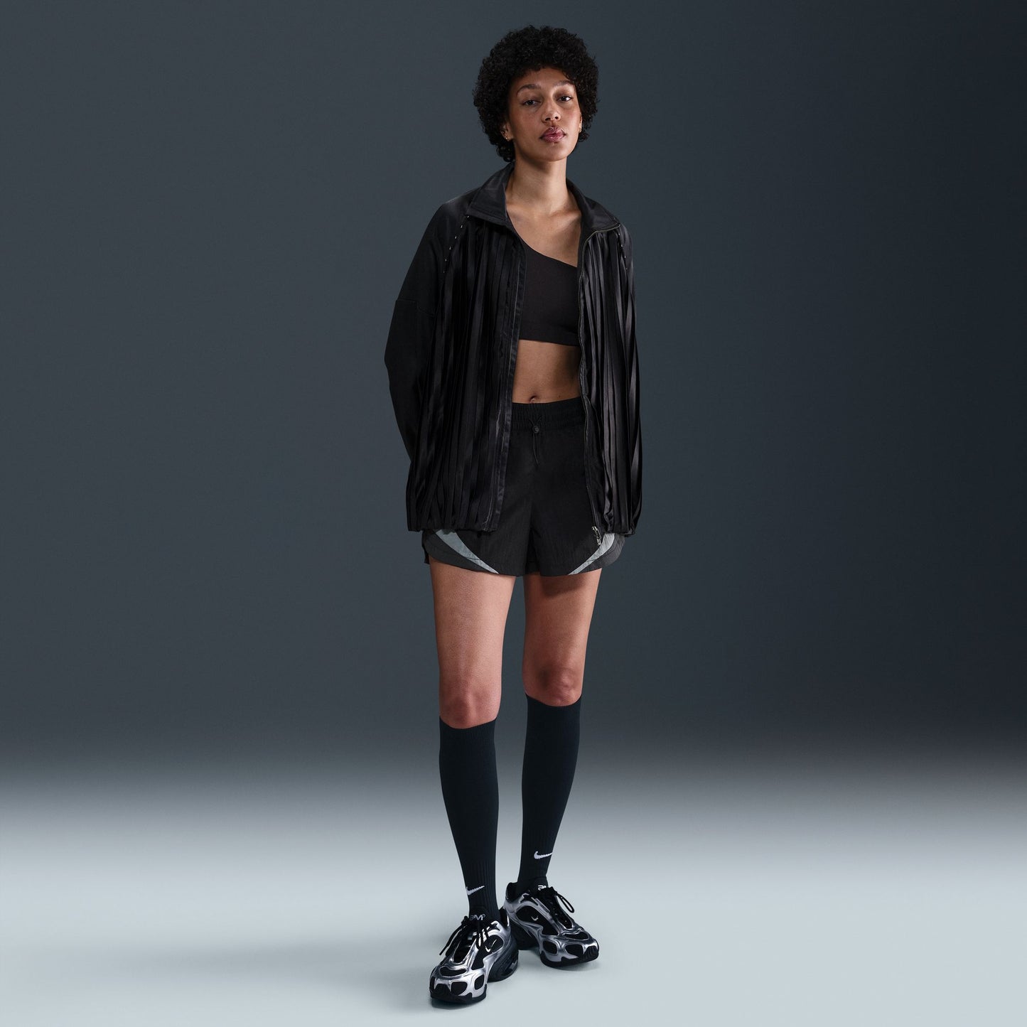 NIKE SPORTWEARS COLLECTION WOMENS PLEATED JACKET BLACK/BLACK HJ0516-010