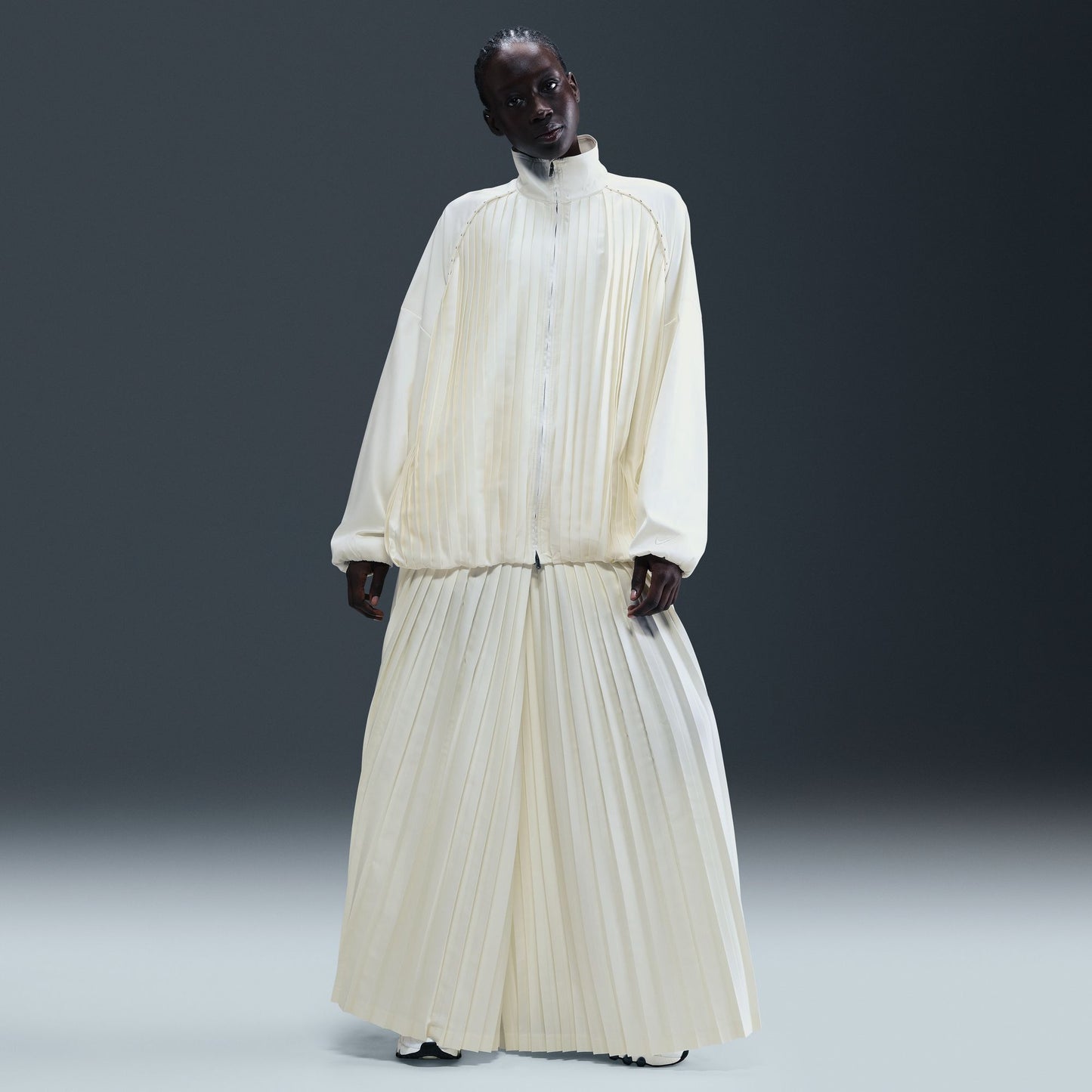 NIKE SPORTSWEAR COLLECTION WOMENS PLEATED JACKET WHITE HJ0516-133