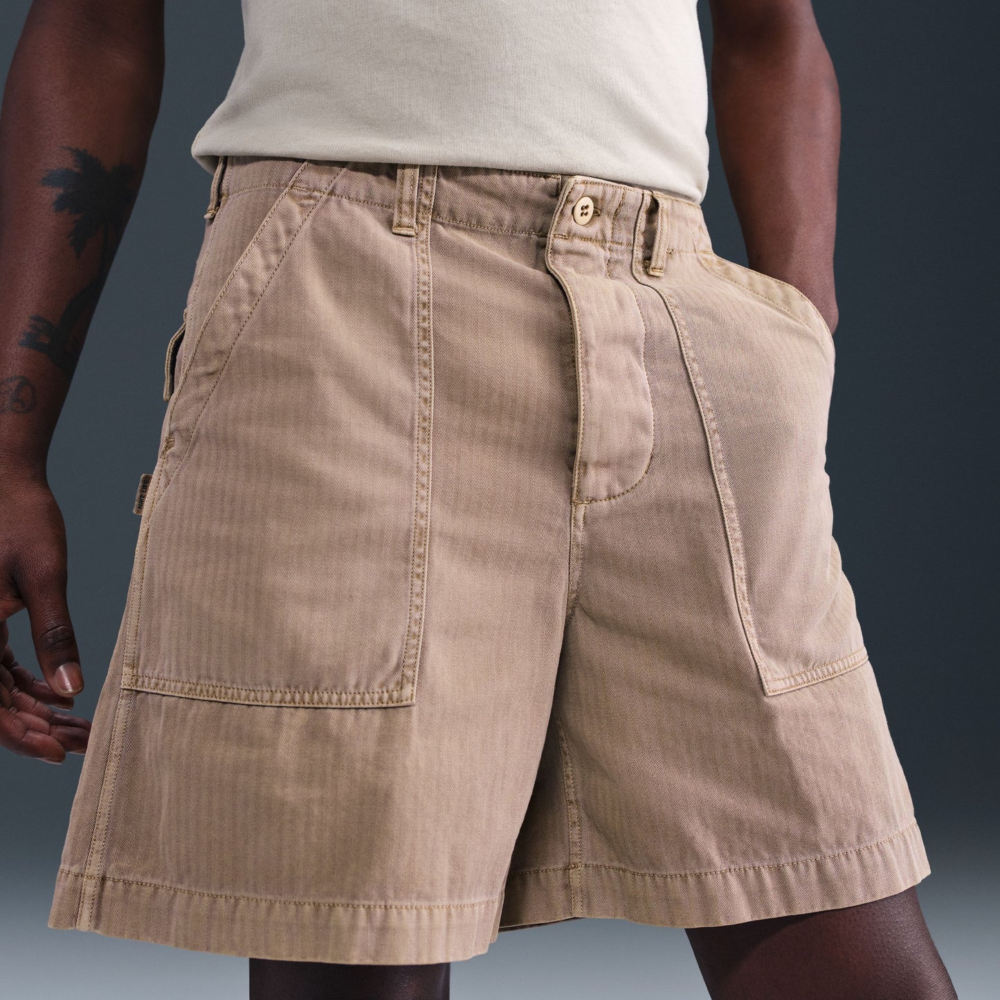 NIKE LIFE MENS FATIGUE SHORTS HJ2976-200