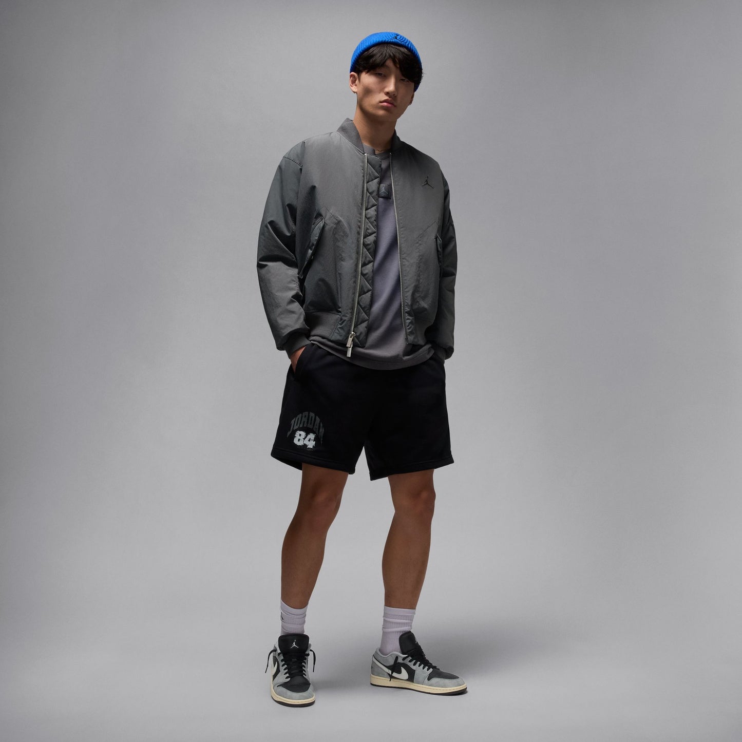 AIR JORDAN 1 LOW SE Lt Smoke Grey/black-sail-muslin HQ2010-012