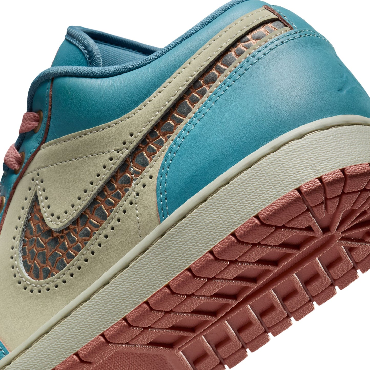 AIR JORDAN 1 LOW SE DENIM TURQ/SMOKEY BLUE-RED STARDUST IM8120-464