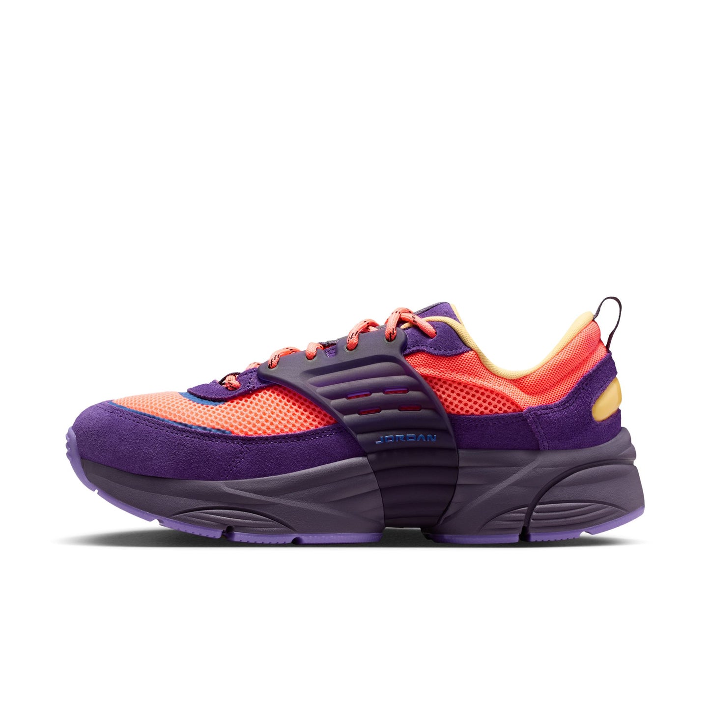 Jordan Trunner O/S SP Men's Shoes Color: Bright Mango/black-eggplant-melon Tint Style: IQ5649-800