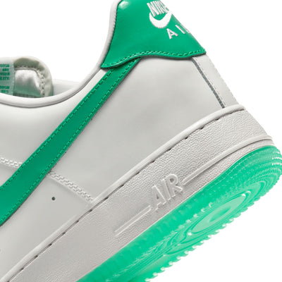 Nike Air Force 1 ‘07 premium platinum tint/stadium green HF4864-094