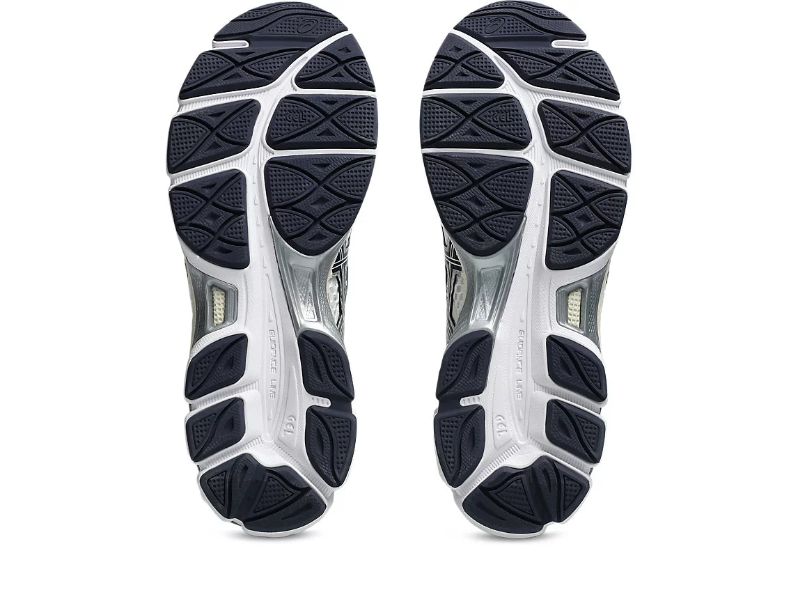 ASICS GEL-CUMULUS 16 White/Midnight Style: 1203A733-103