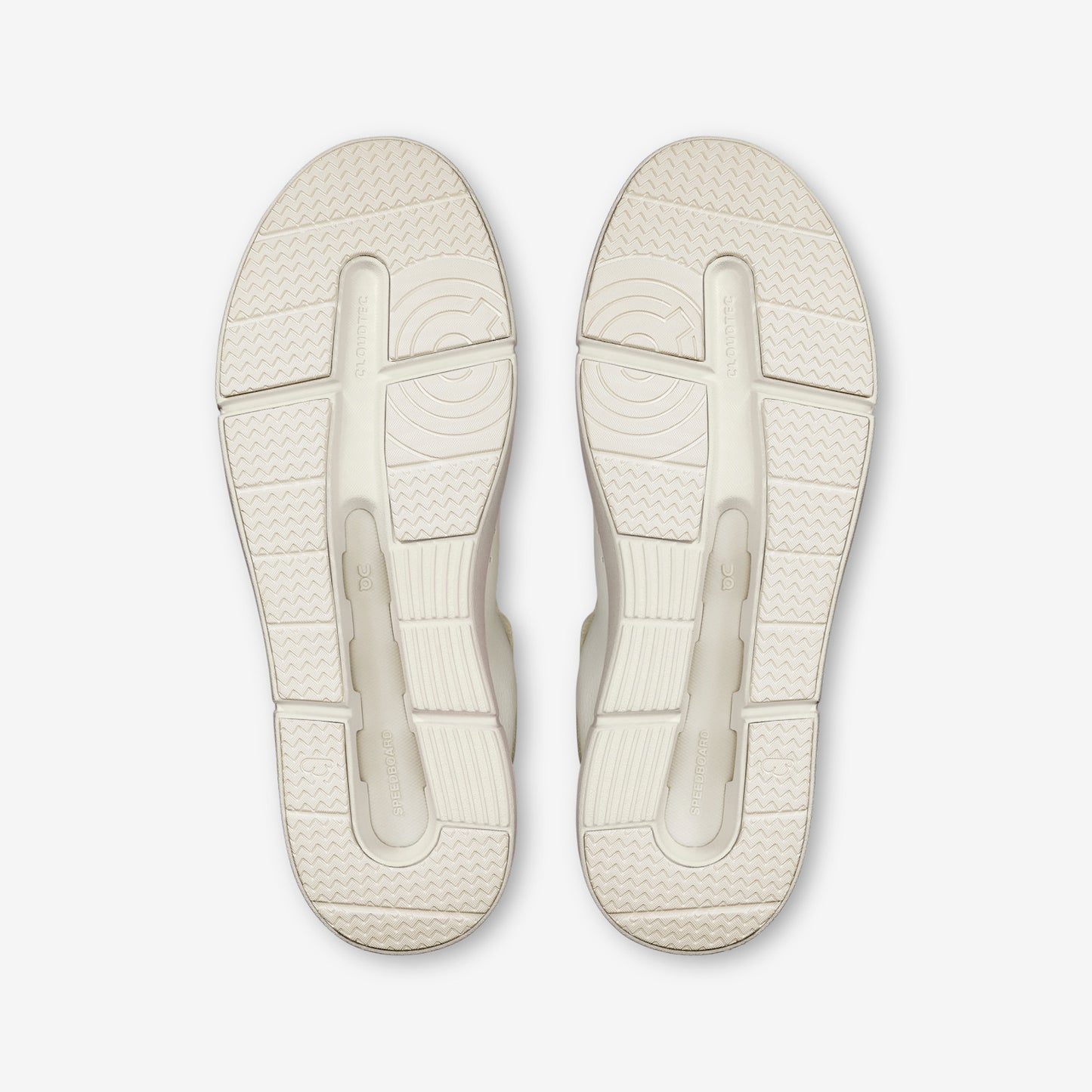 On The Roger Advantage 2 Women's Shoes Color: White/White Style: 3WF30391200
