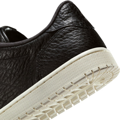 AIR JORDAN 1 RETRO LOW Black/black-sail 848775-005