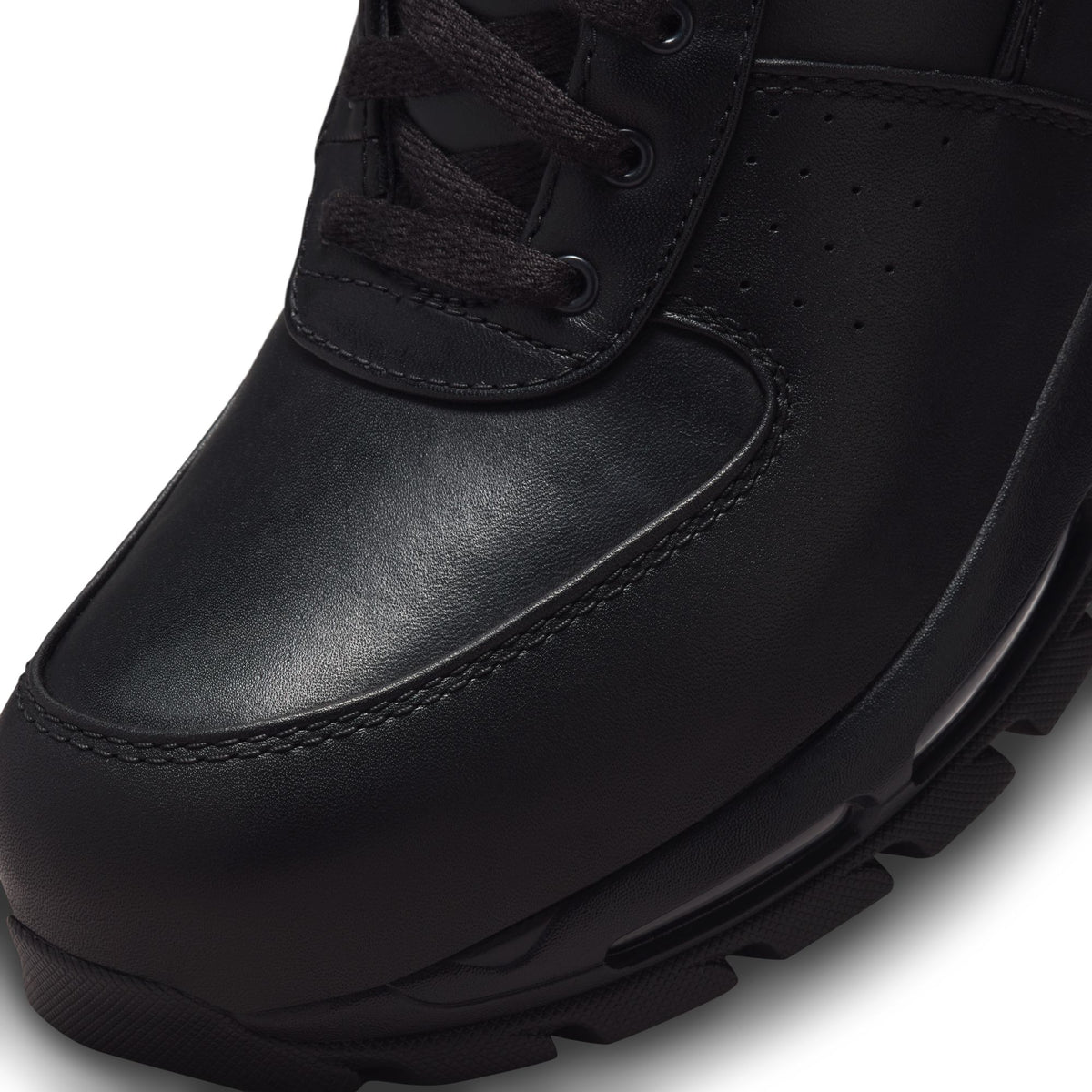 Nike Air Max Goadome Men's Boots Color: Black/Black-Black Style: 865031-009