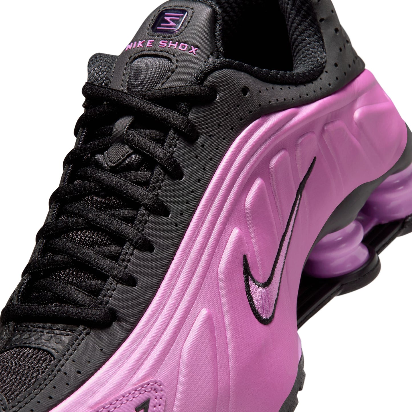 Nike Women's Shox R4 Color: BLACK/LT MAGENTA-BLACK Style: AR3565-014