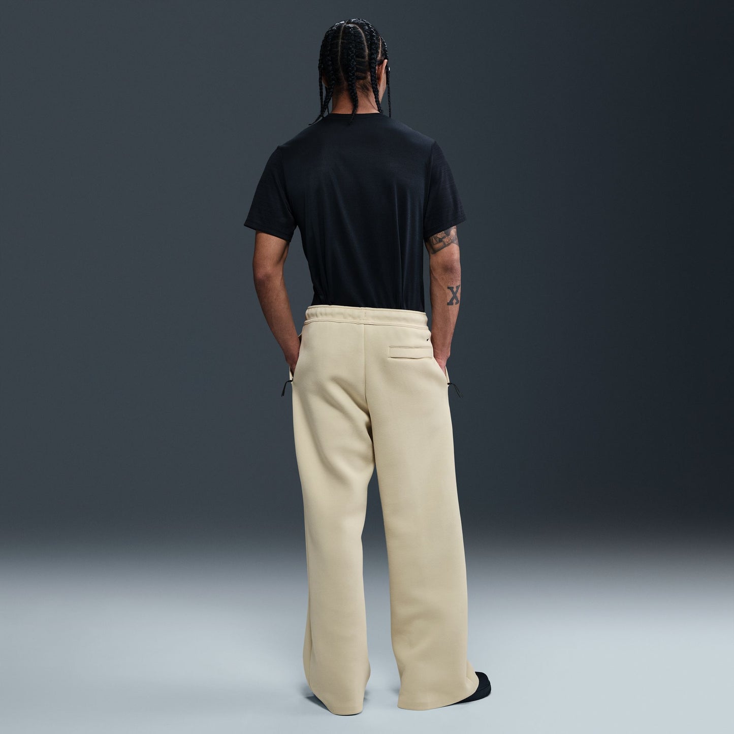 Nike Tech Men's Wide-Leg Fleece Pants Color: Lt Khaki/black Style: HJ0695-229