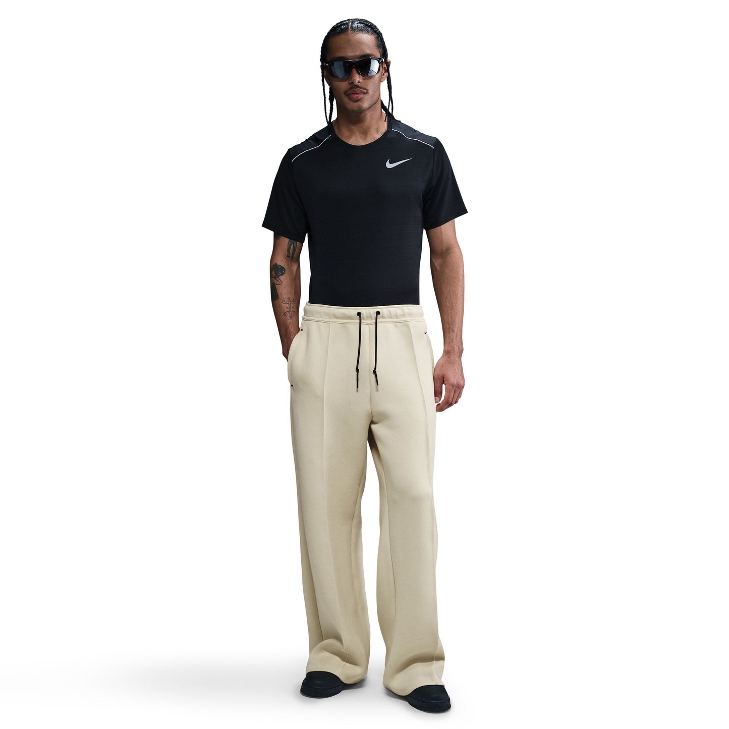 Nike Tech Men's Wide-Leg Fleece Pants Color: Lt Khaki/black Style: HJ0695-229