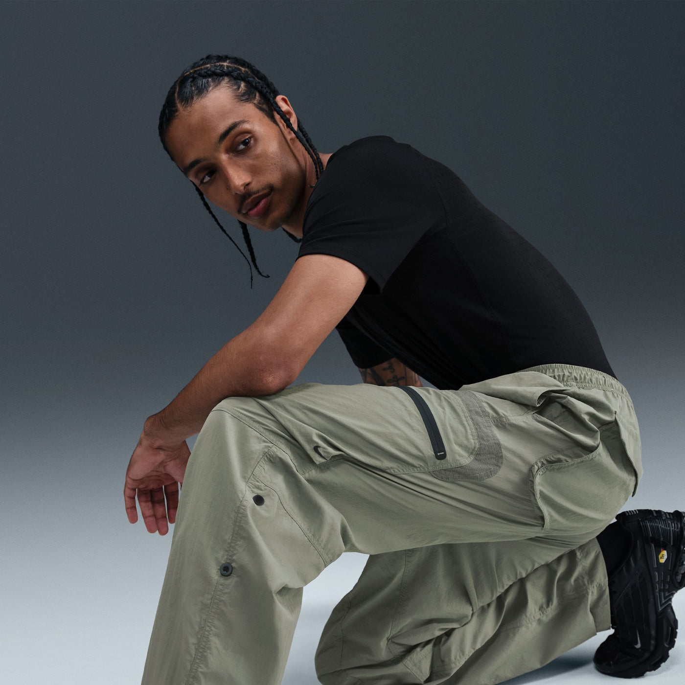 Nike Tech Men's Woven Cargo Pants Color: Light Army/black Style: HJ2940-320