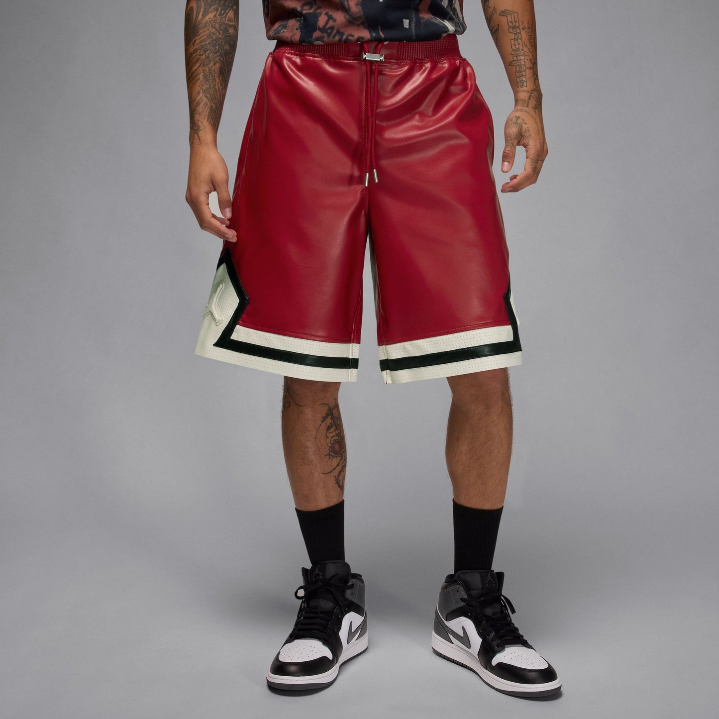 AIR JORDAN MENS VEGAN LEATHER WINGS RED HV0077-659