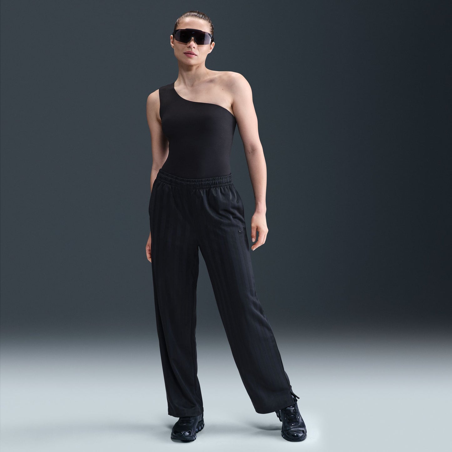 NIKE SPORTSWEAR WOMENS MID-RISE LOOSE STRIPE PANT HV5133-010