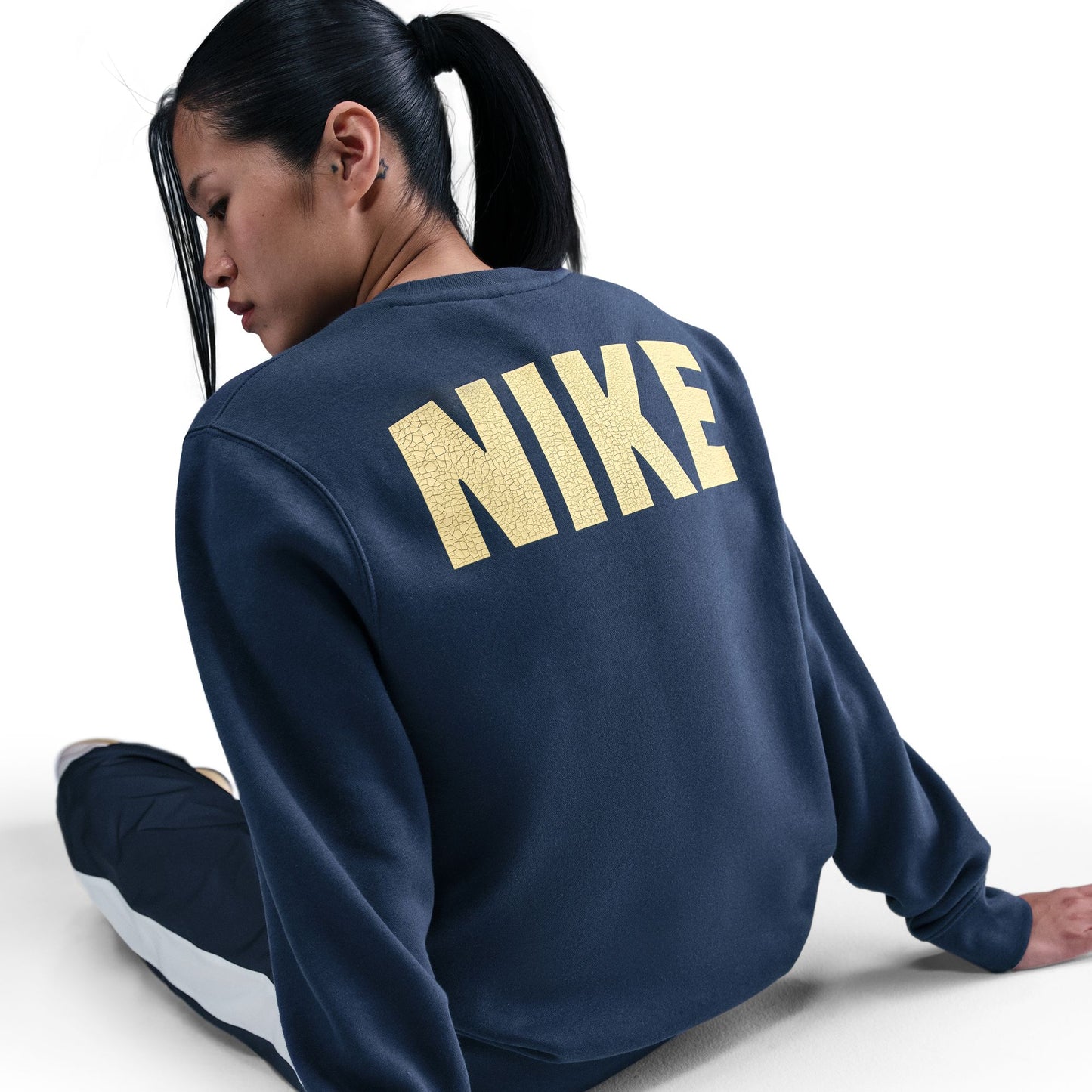 NIKE SPORTWEAR "FRIENDS DONT LIE" SWEATSHIRT NAVY  IB5662-410