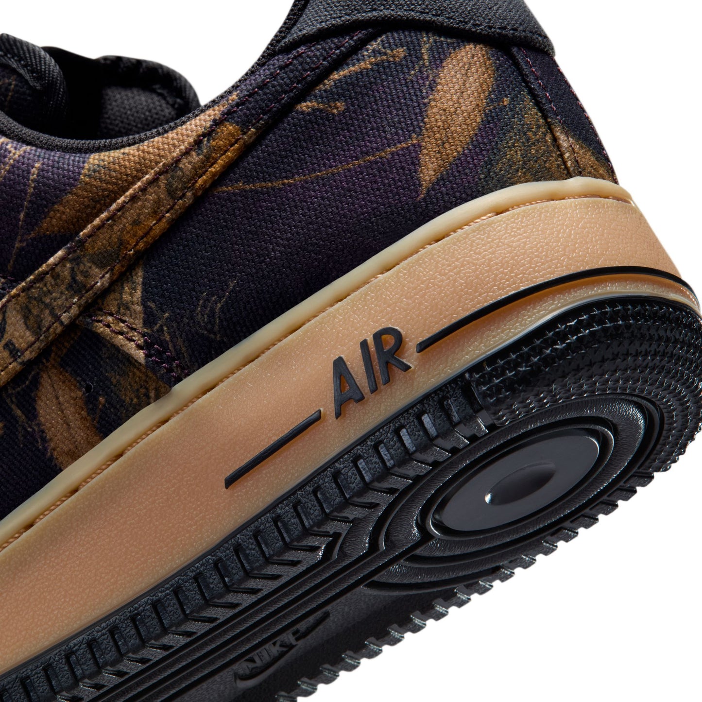 Air Force 1 '07 RealTree Men's Shoes Color: Multi-color/multi-color-gum Yellow IH1221-900