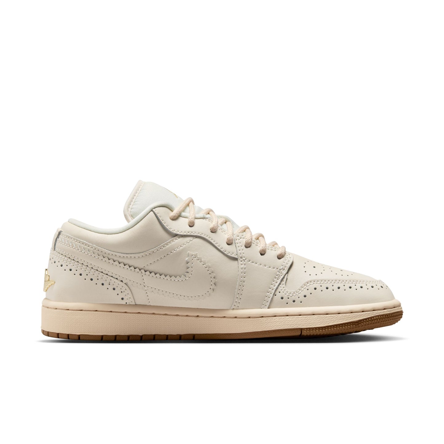 Air Jordan 1 Low SE Womens Shoes Color: Chalk/Chalk/Metallic Gold/Pearl White Style: IO0759-100
