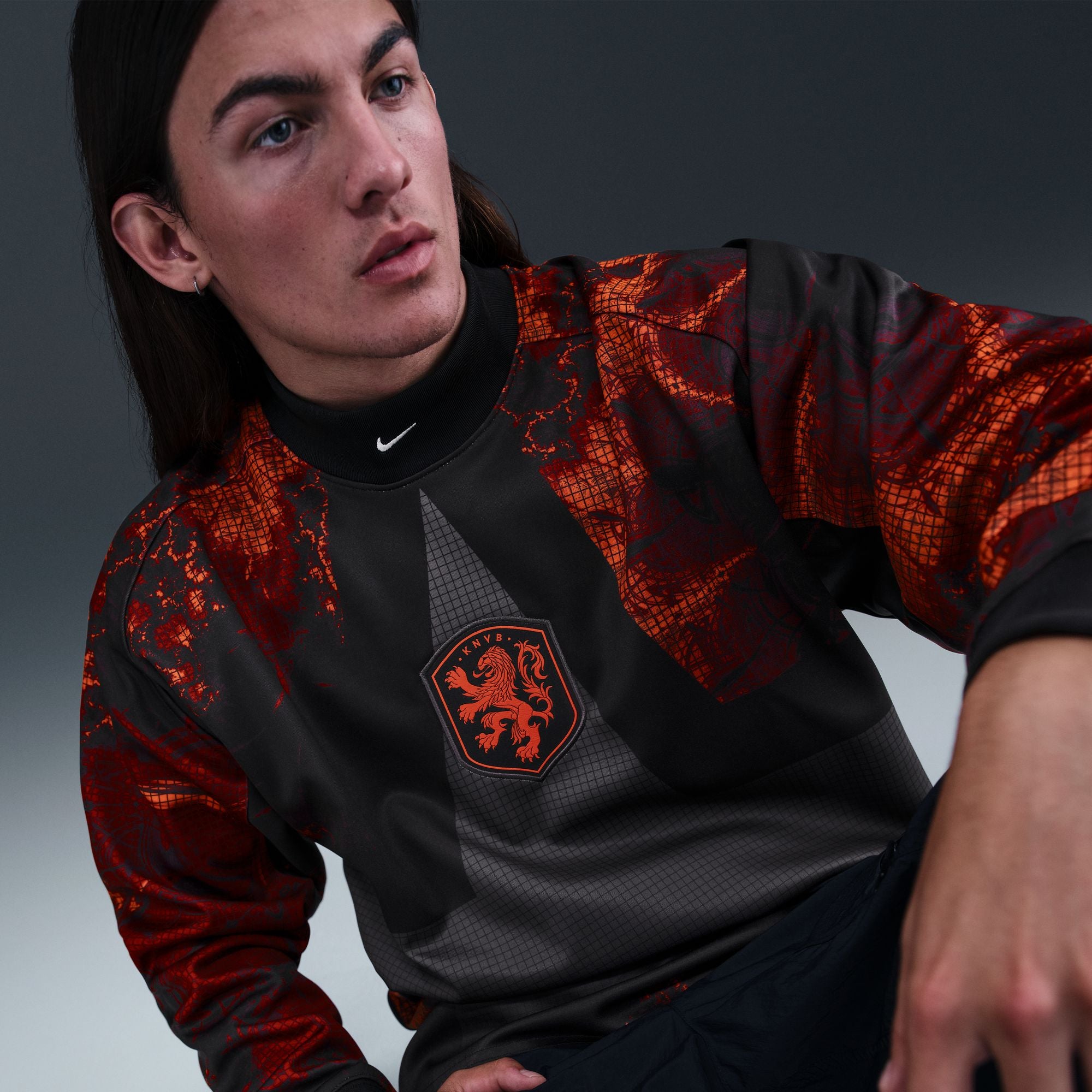 NIKE NETHERLANDS GOALKEEPER JERSEY BLACK/HYPER CRIMSON/WHITE