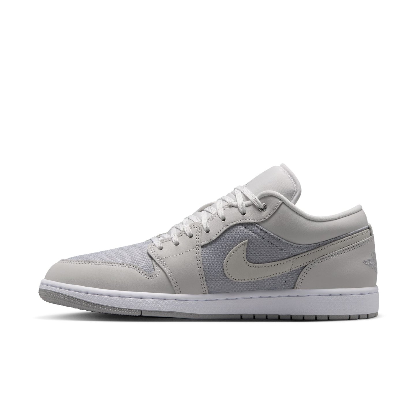 Air Jordan 1 Low SE Men's Shoes Color: OFF WHITE/LT SMOKE GREY-SOFT PEARL Style: IO2049-100