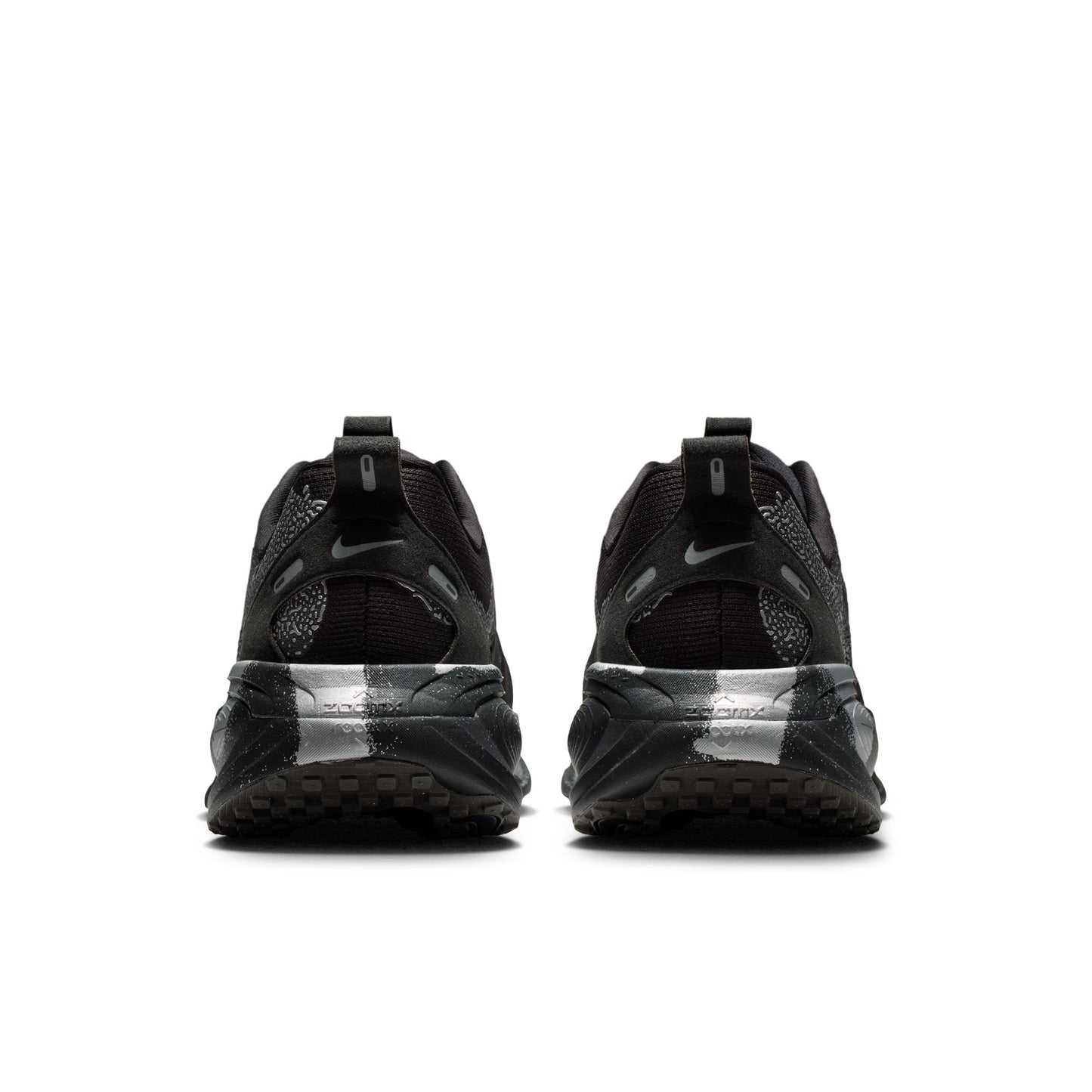 Nike Vomero 18 Color: IRON GREY/BLACK-LT SMOKE GREY Style: IQ3925-001