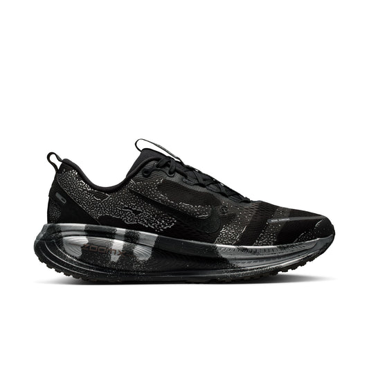 Nike Vomero 18 Color: IRON GREY/BLACK-LT SMOKE GREY Style: IQ3925-001