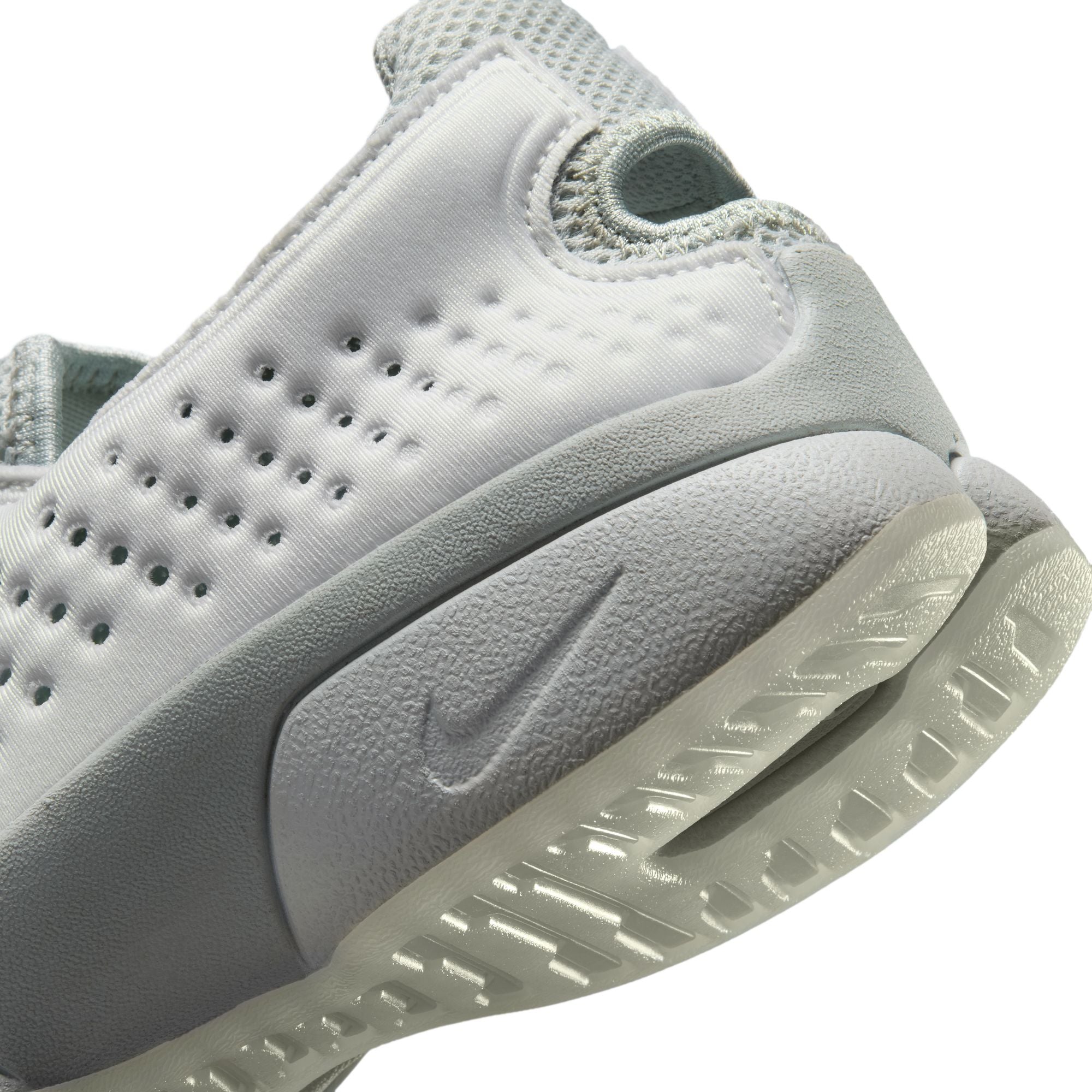 Nike Rift 2 Women's Shoes, Summit White/Ice Blue-Swan-Light Silver