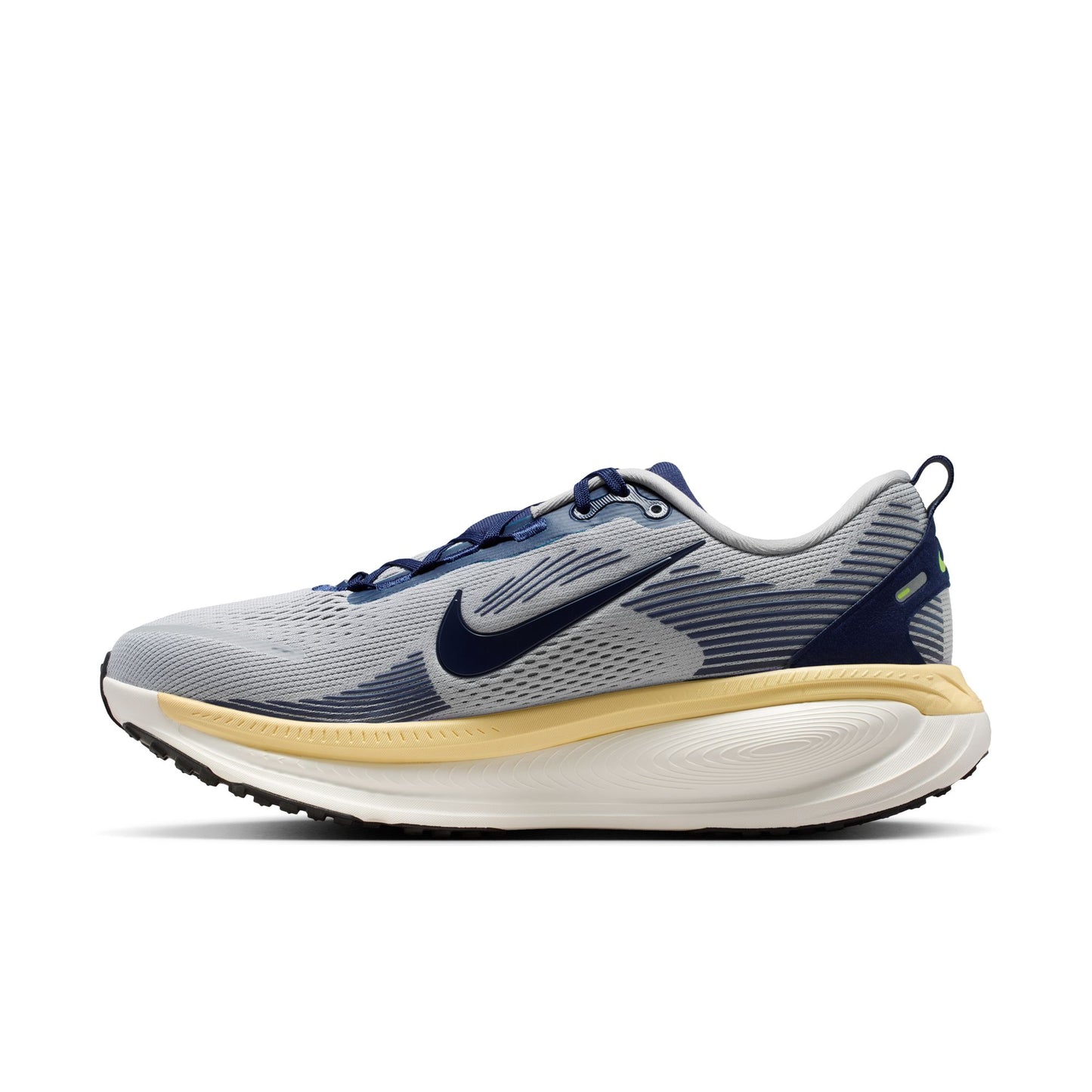 Nike Vomero 18 Color: WOLF GREY/MIDNIGHT NAVY-PEWTER-SAIL Style: IR1812-012