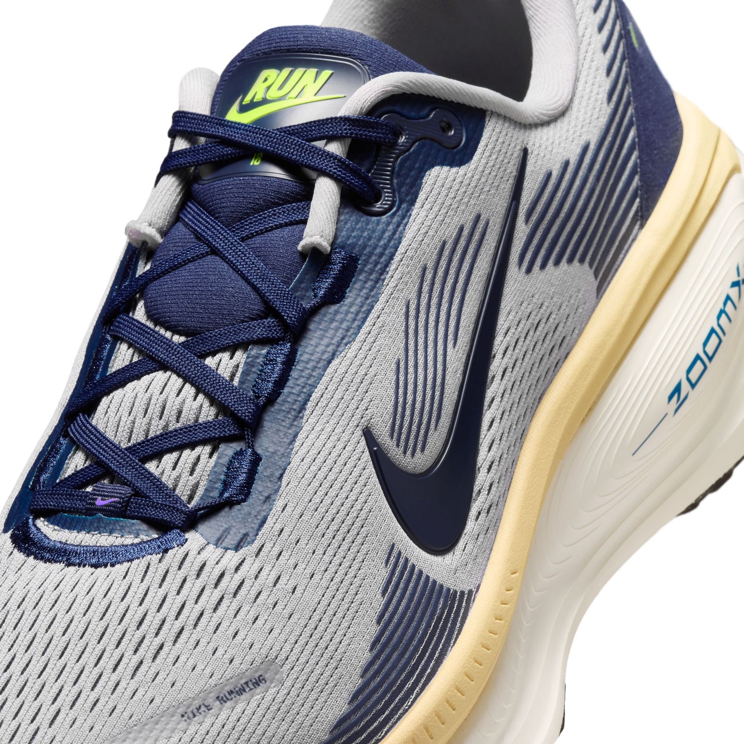 Nike Vomero 18 Color: WOLF GREY/MIDNIGHT NAVY-PEWTER-SAIL Style: IR1812-012