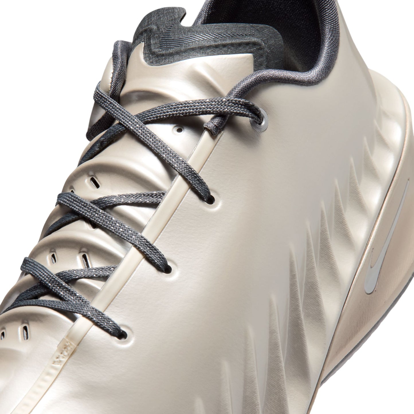 Nike G.T. Cut 4 "Rob Dillingham" Color: METALLIC SILVER/IRON GREY Style: IR1829-001