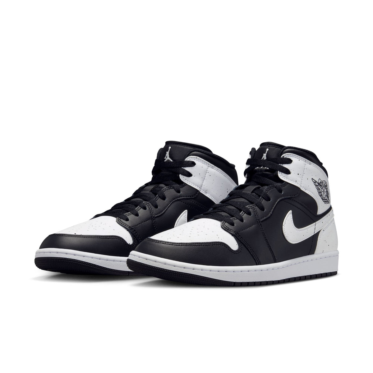AIR JORDAN 1 MID SE Mens Shoes, Black/White/Black, photo 2 of 10