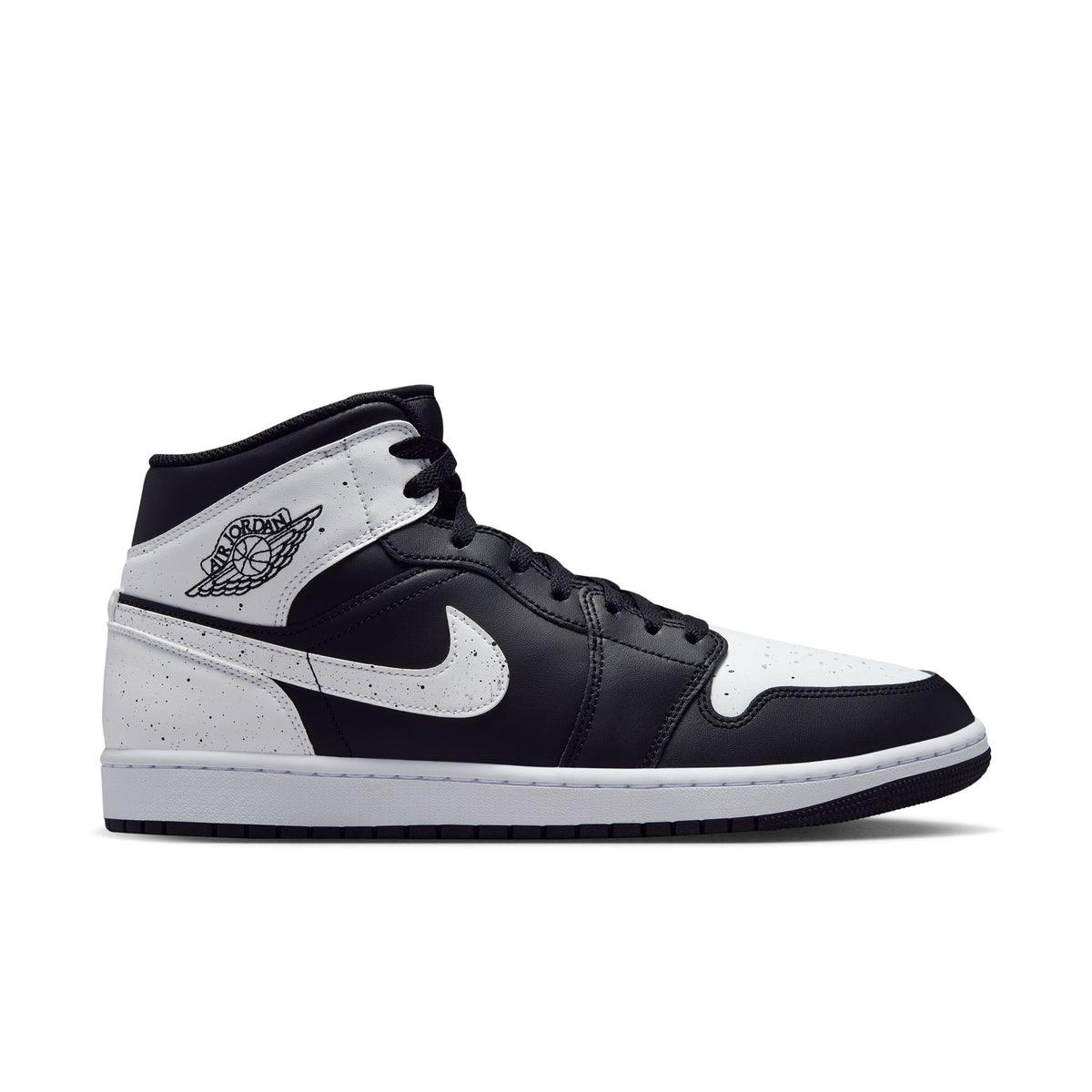 AIR JORDAN 1 MID SE Mens Shoes, Black/White/Black, photo 1 of 10