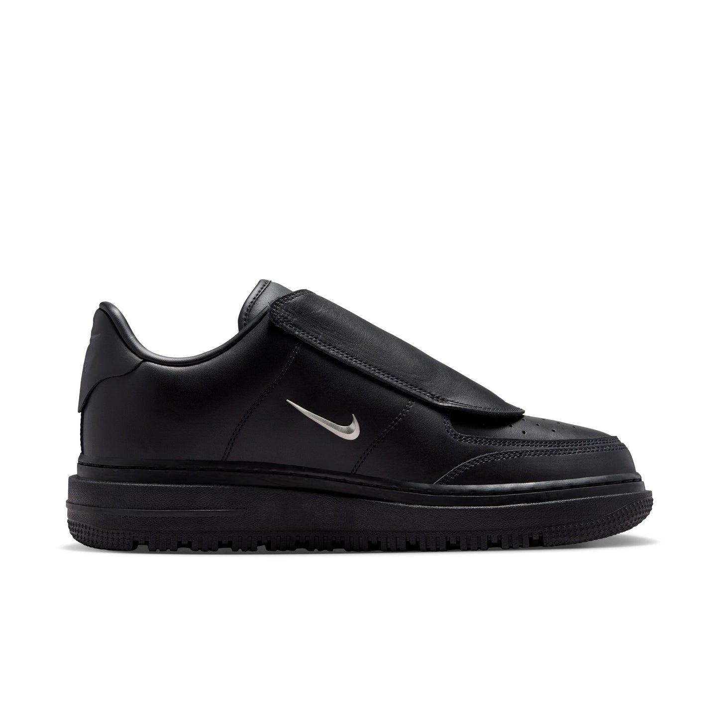 AIR FORCE 1 LUXE Mens Shoes Color: Black/Metallic Silver/Anthracite Style: JA3822-010