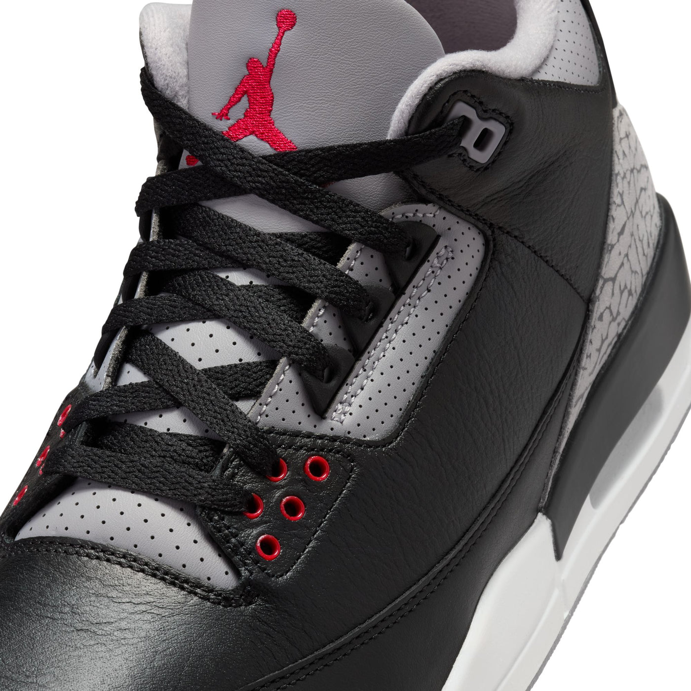 Air Jordan 3 Retro "Black Cement" BLACK/FIRE RED-CEMENT GREY-SUMMIT WHITE DN3707-010