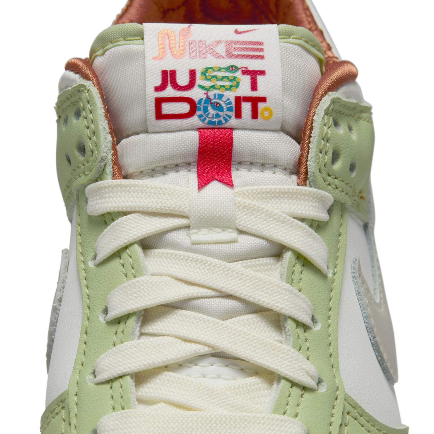 Grade School Nike Dunk Low Sail/light Bone-white-olive Aura HV6001-101