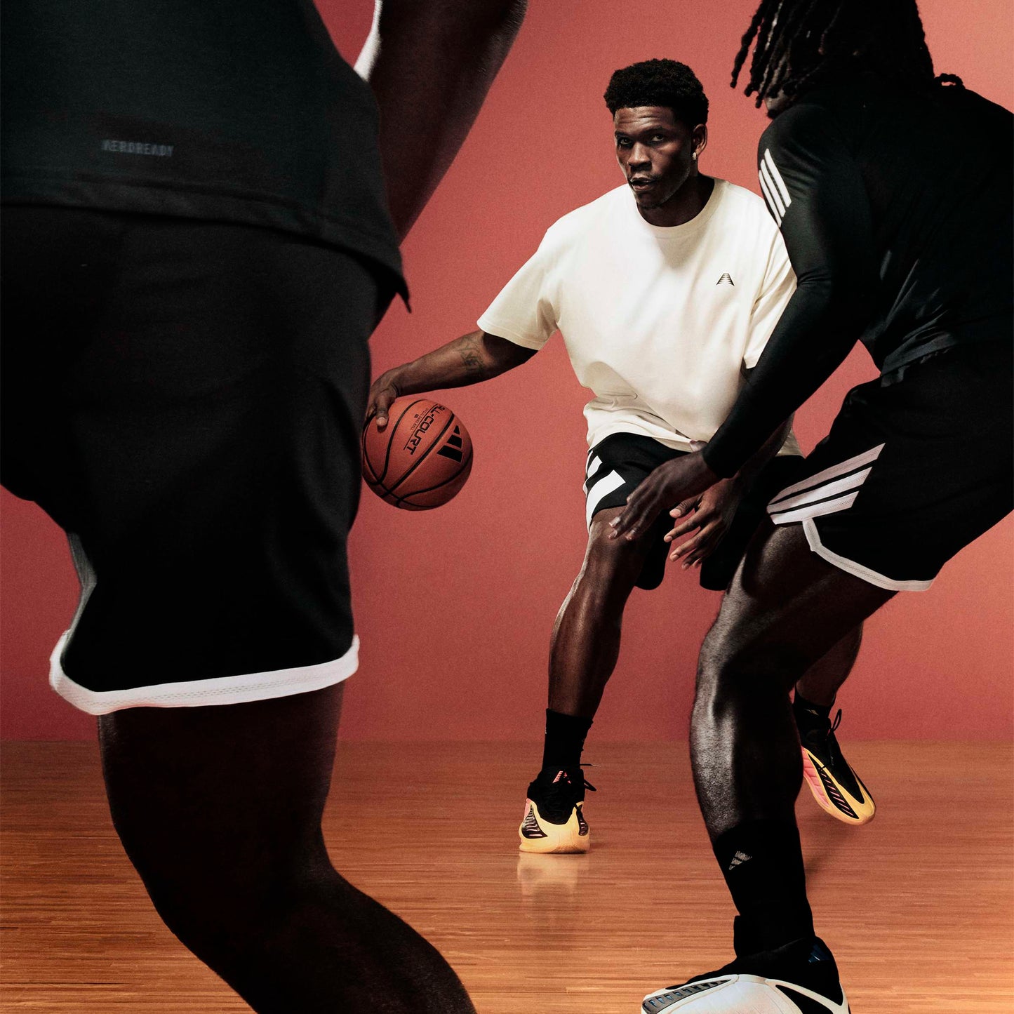 ADIDAS ANTHONY EDWARDS 2 ACIORA/CBLACK/ACIRED JS3514