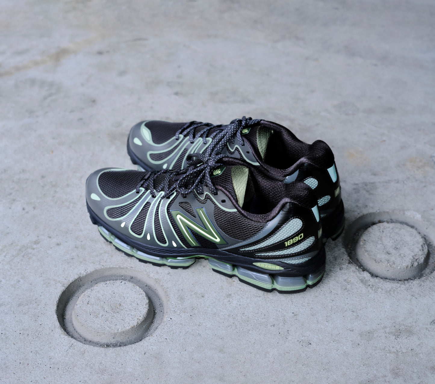 New Balance 1890 'Faded Black & Utility Green' "FADED BLACK UTILITY GREEN" U189071H