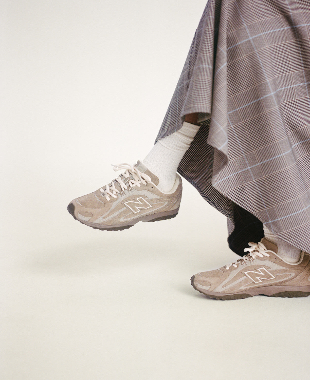 New Balance 204L Mushroom with Arid Stone Style: U204LMMA