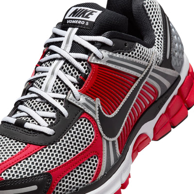 Nike Zoom Vomero 5 Metallic Silver/Black-University Red HV0926-095