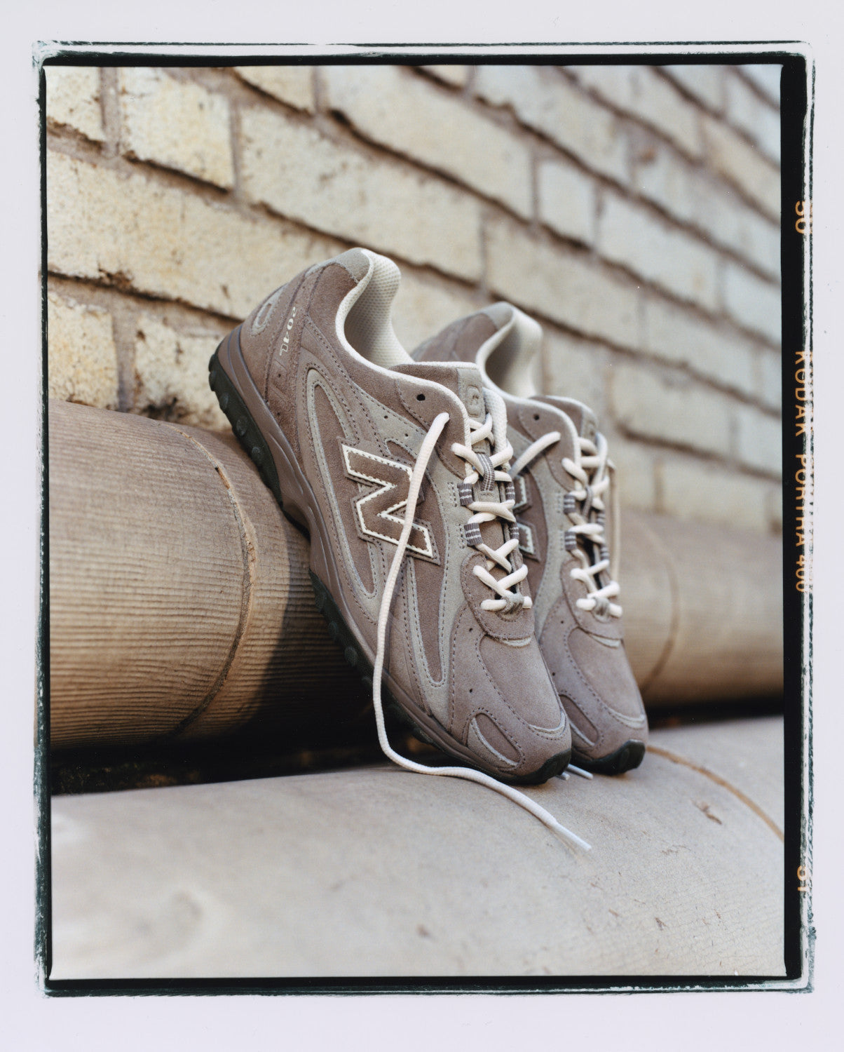 New Balance 204L Mushroom with Arid Stone Style: U204LMMA