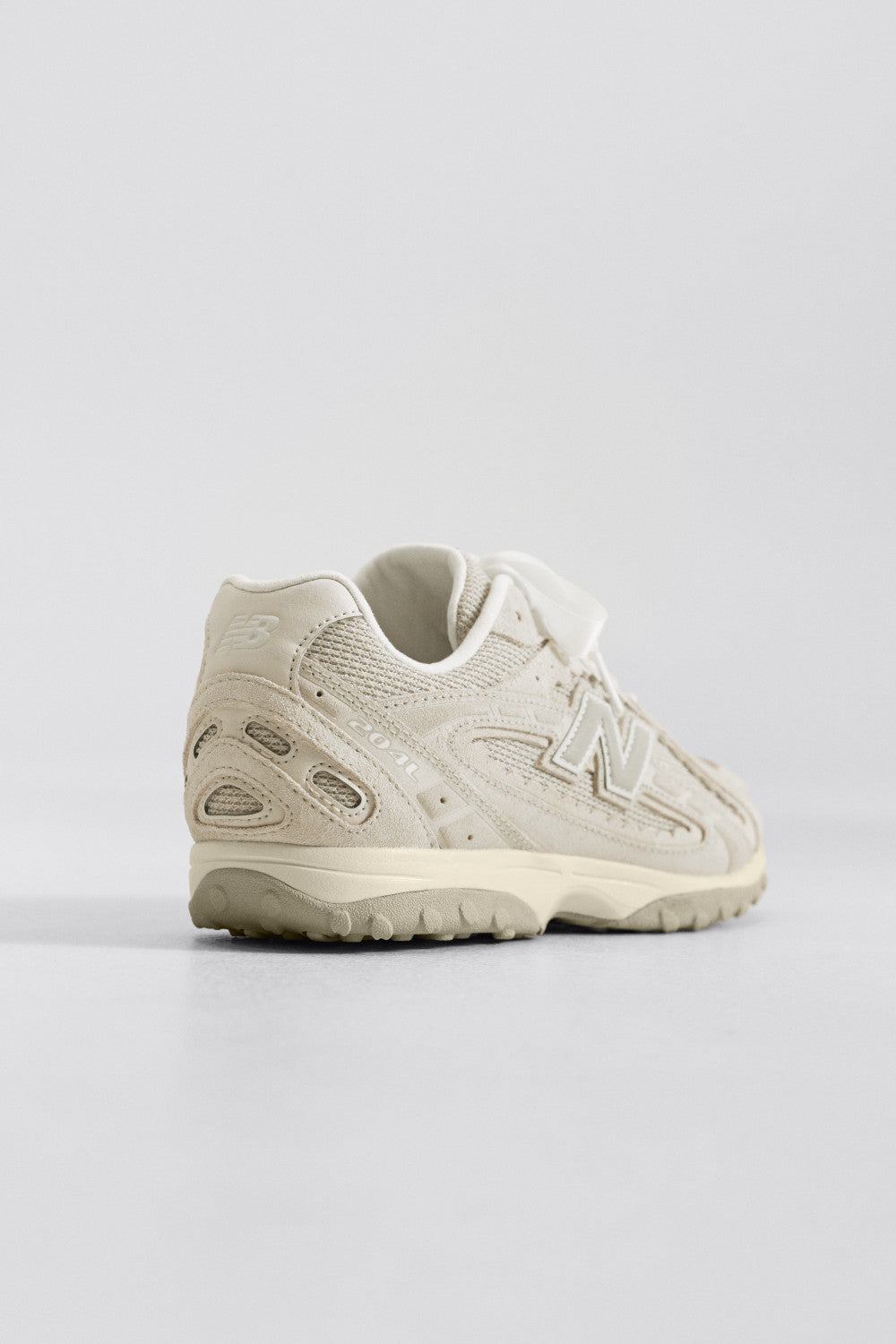 New Balance 204L Sea Salt with Linen Style: U204L2SZ