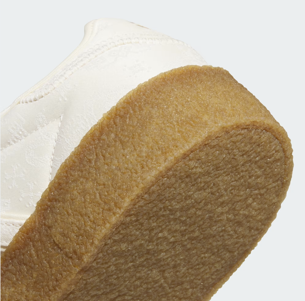 ADIDAS CLOT GAZELLE S BY E CREWHT/CWHITE/GOLDMT JR5410
