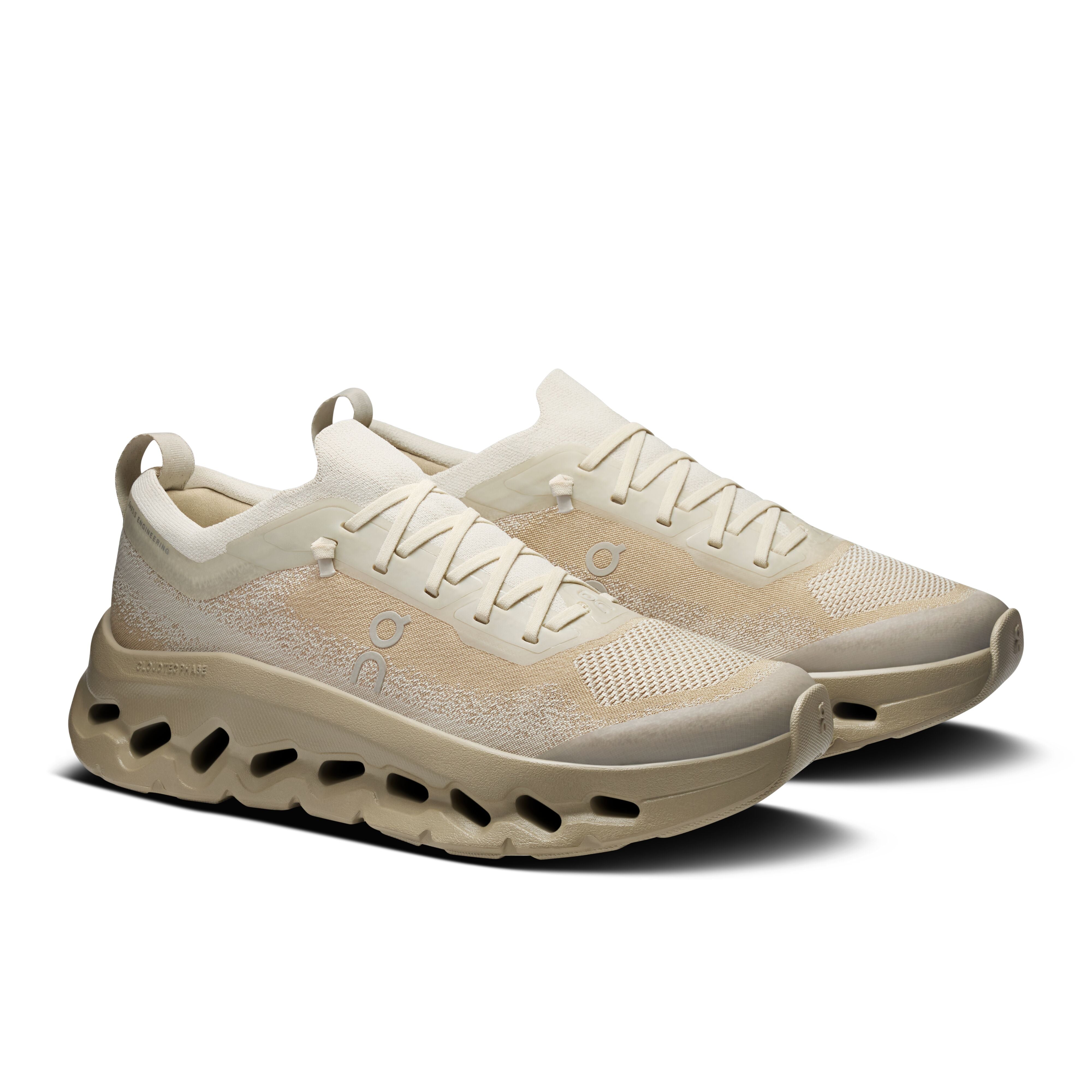 ON Cloudtilt Moon Womens Shoes – Shoe Gallery Inc