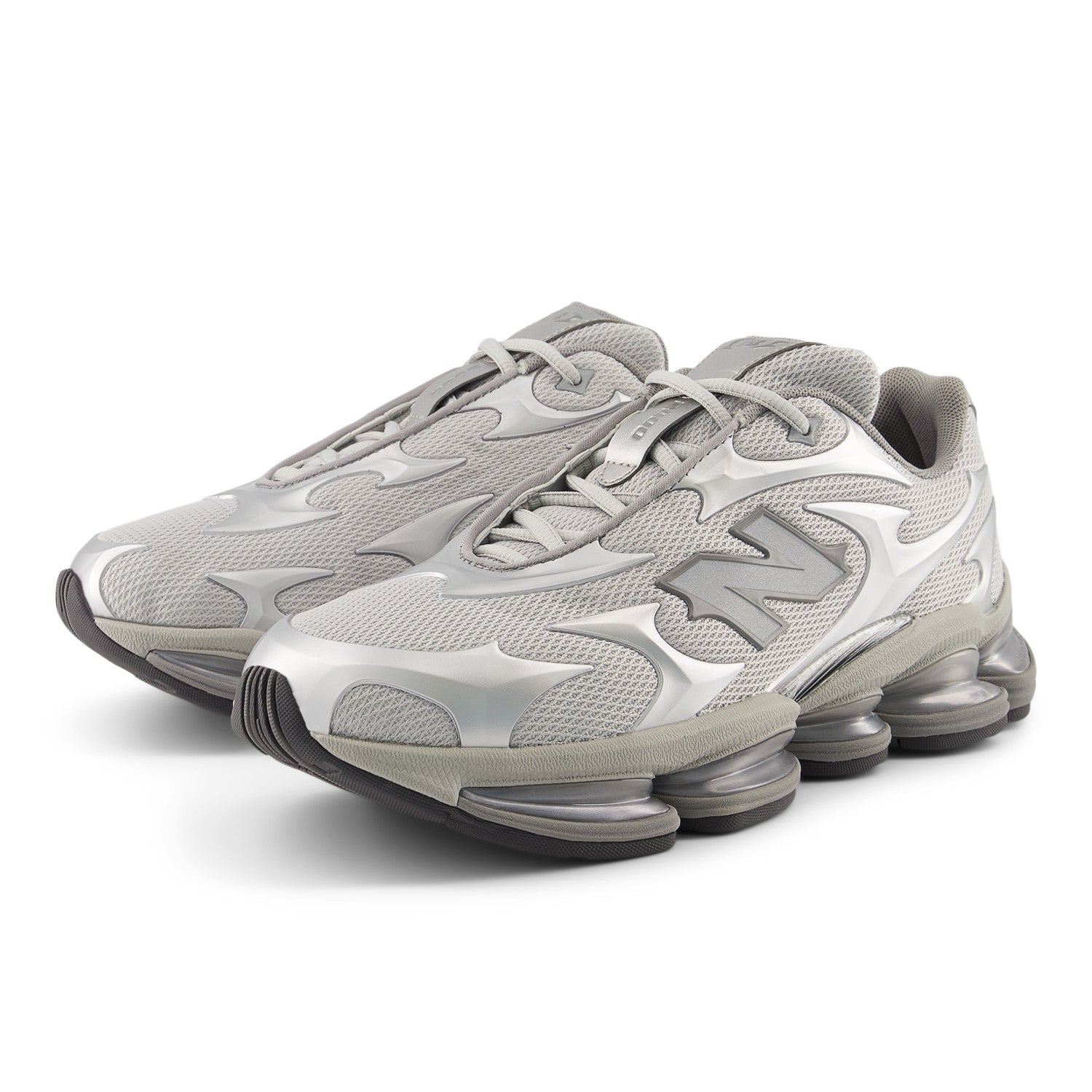 NEW BALANCE 2000 SILVER METALLIC U20005UW – Shoe Gallery Inc