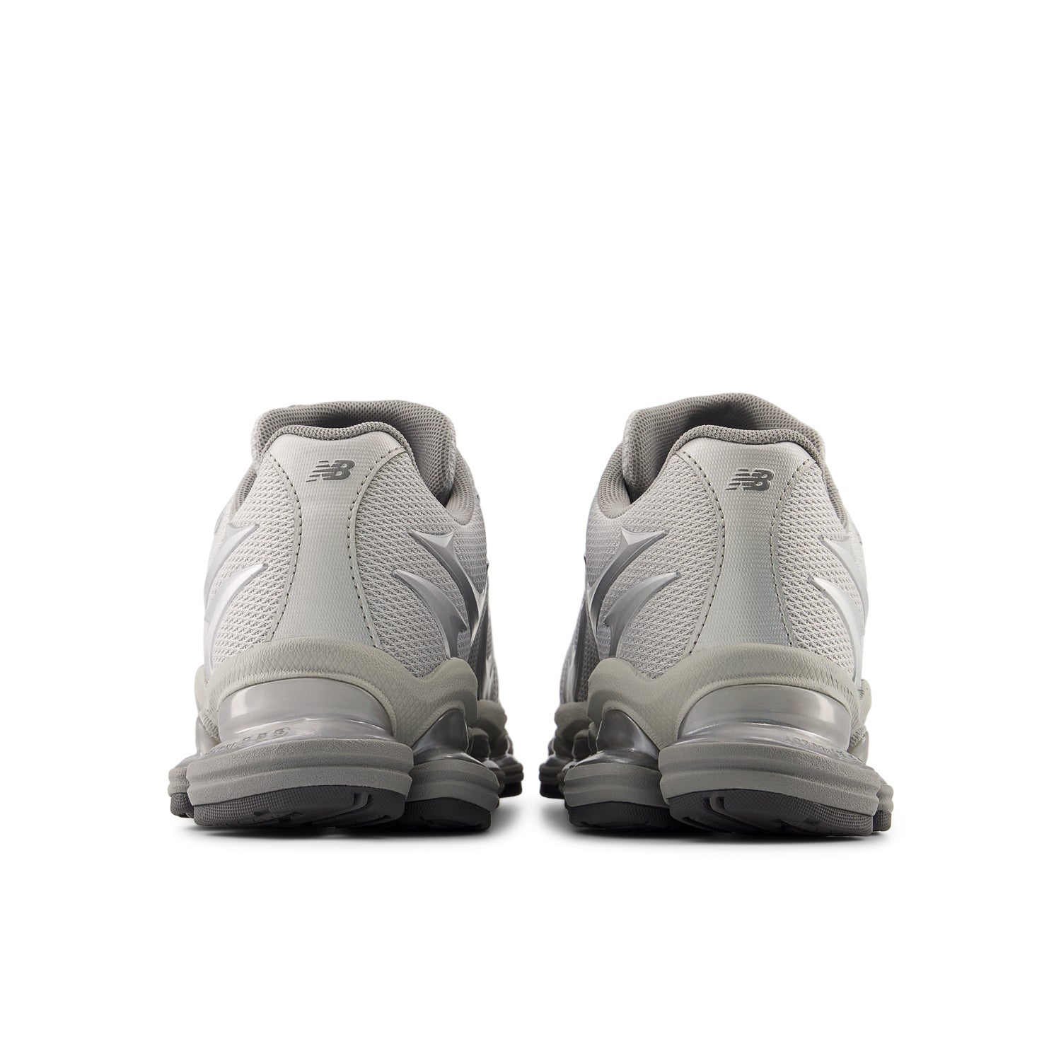 NEW BALANCE 2000 SILVER METALLIC U20005UW – Shoe Gallery Inc