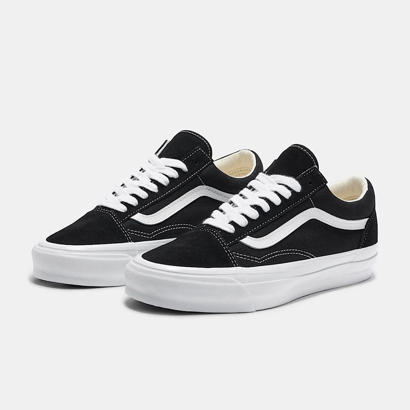 VANS Old Skool Shoe Black / White VN000CQDBA2