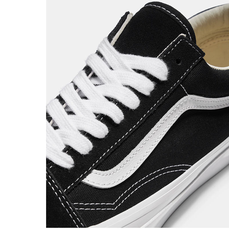 VANS Old Skool Shoe Black / White VN000CQDBA2