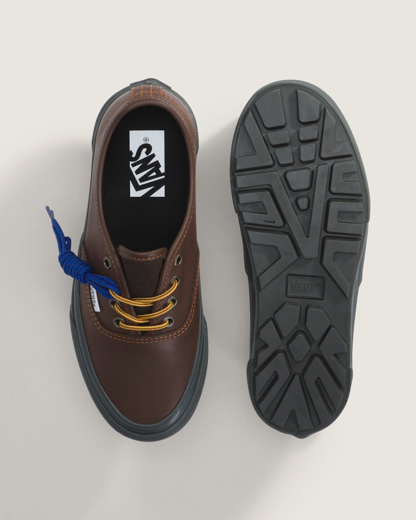 VANS LX AUTHENTIC 44 FIEL BROWN VN000E8EDMV