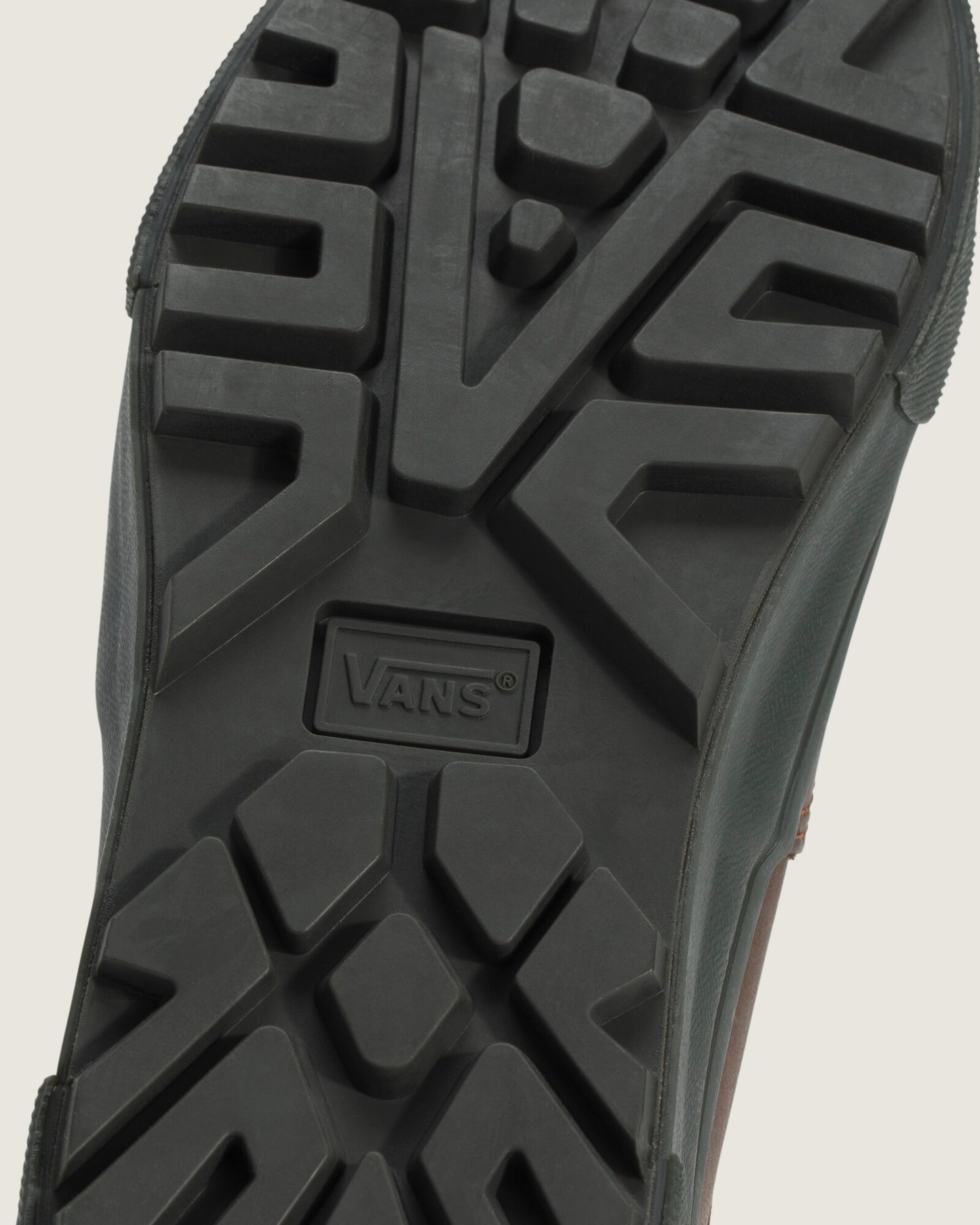 VANS LX AUTHENTIC 44 FIEL BROWN VN000E8EDMV