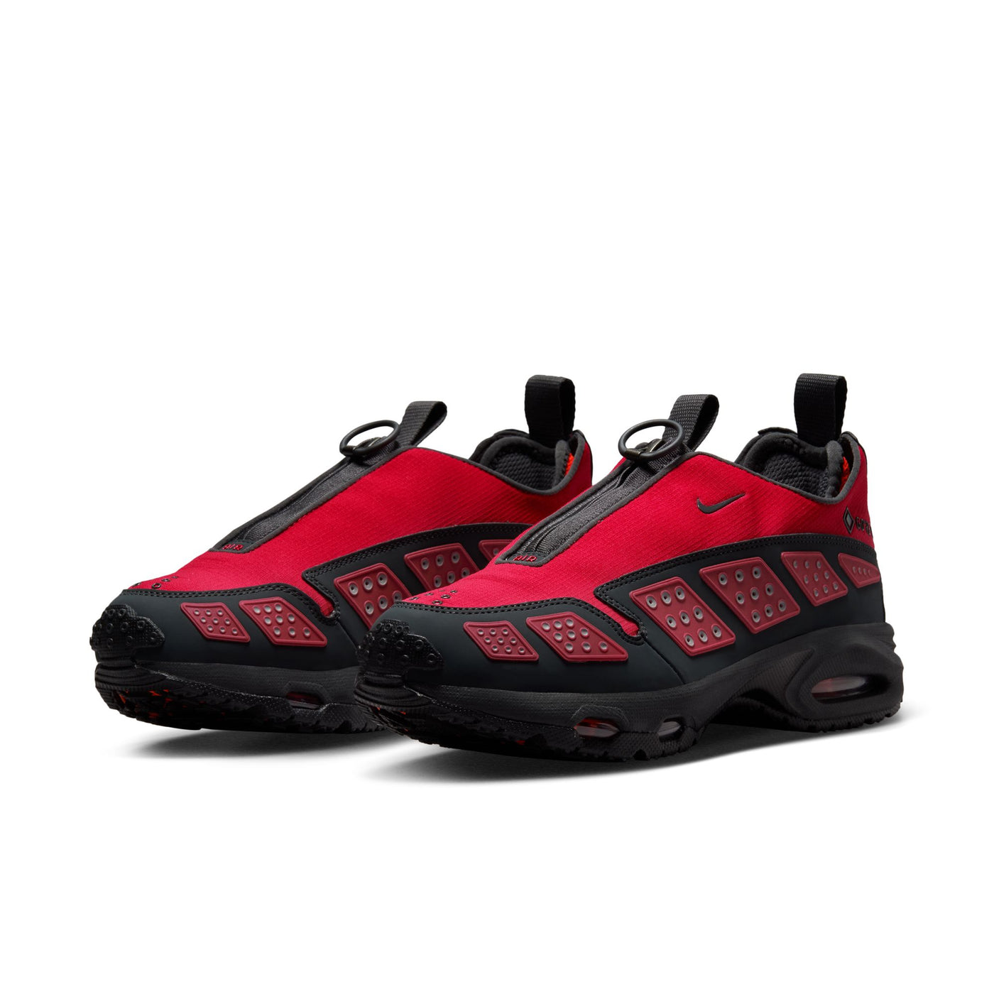 Women's Nike Air MAx SNDR GTX Hyper Crimson/DK Smoke Grey-Fire Red 2