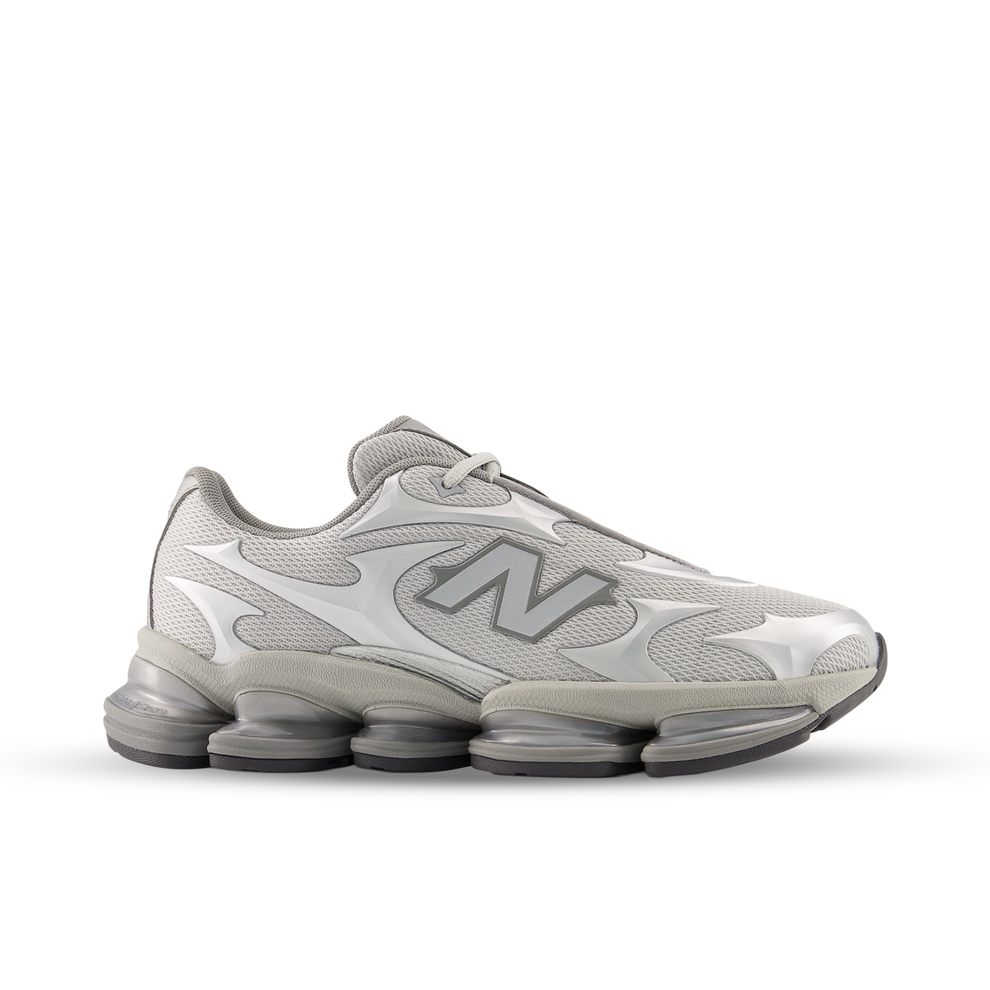 NEW BALANCE 2000 SILVER METALLIC U20005UW – Shoe Gallery Inc